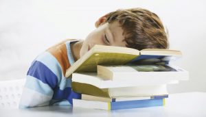 Niños con deberes