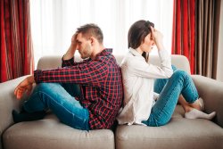 pareja con dificultades