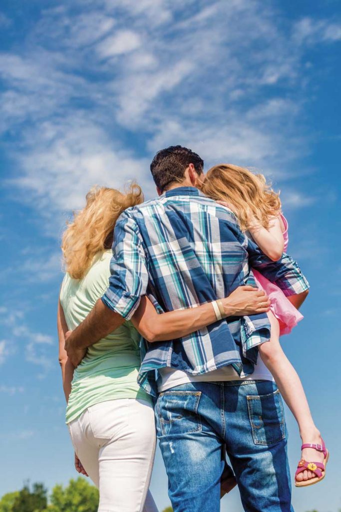 Familia abrazo
