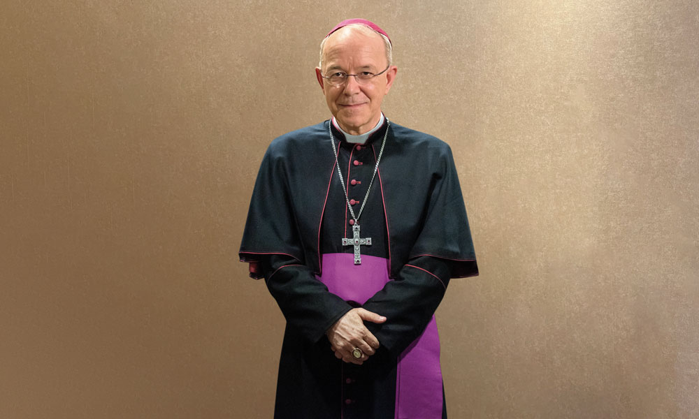 Monseñor Schneider Obispo Kazajistan