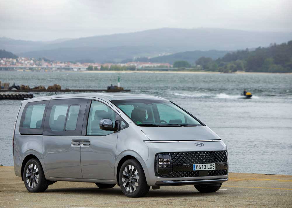 Hyundai Staria
